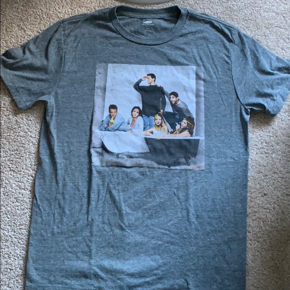 SOLD Old navy Friends tee